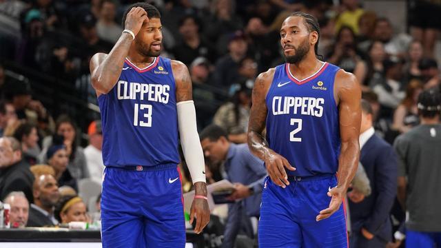 给教练组更 给教练组更